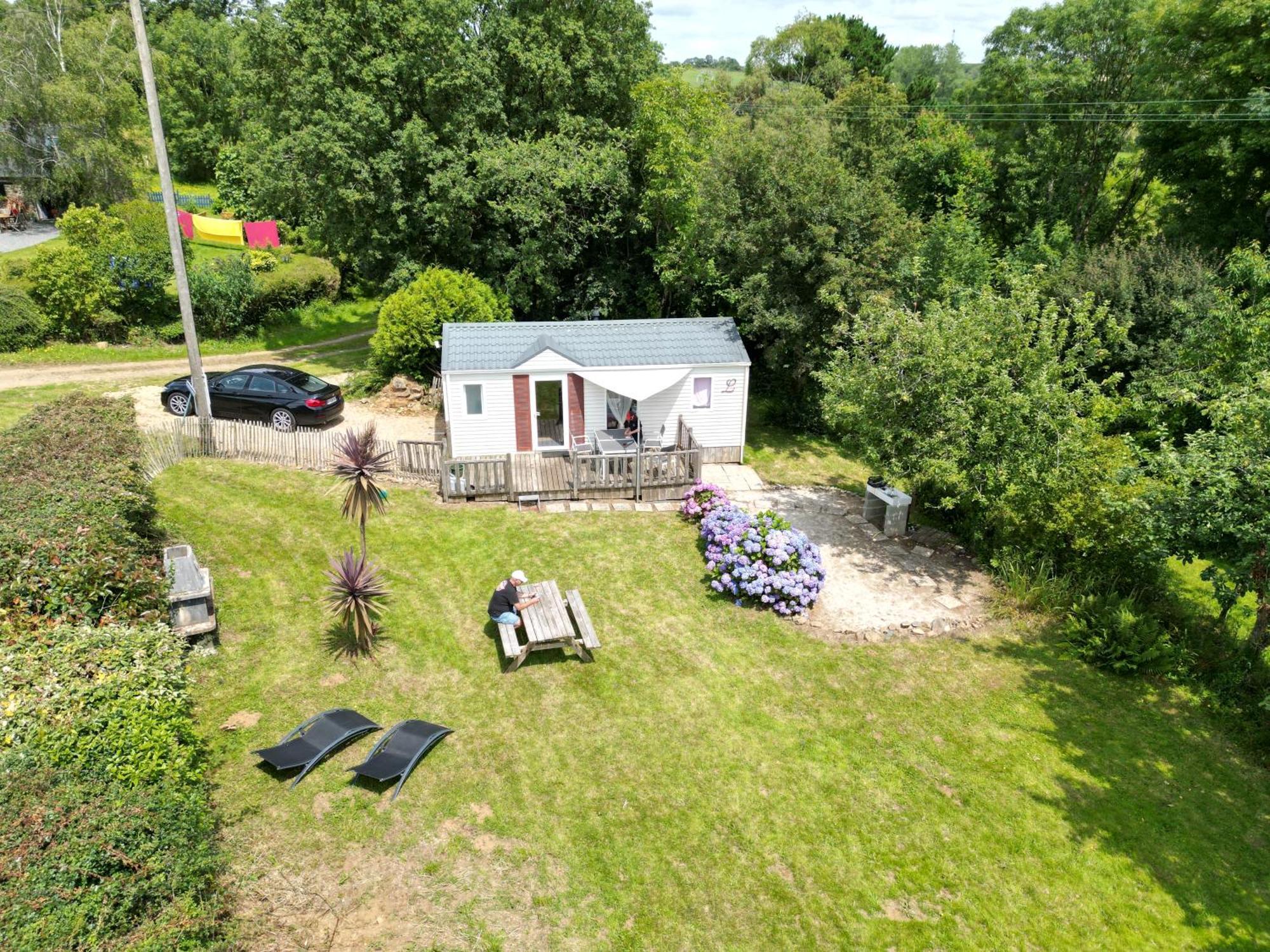Mobil-Home A La Campagne Le Faou Exterior photo